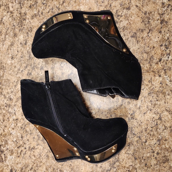 WEDGE BOOTIE SIZE 8 AND CLUTCH SET - Picture 3 of 8